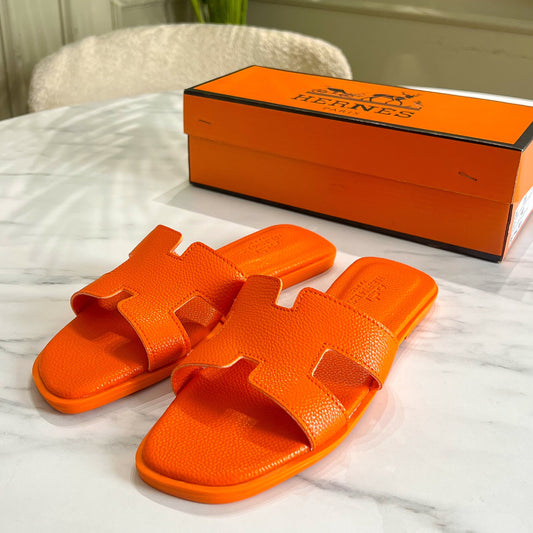 Oran sandal