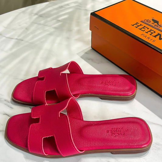 Oran sandal
